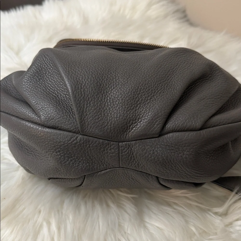 MARC BY MARC JACOBS NATASHA LEATHER CROSSBODY